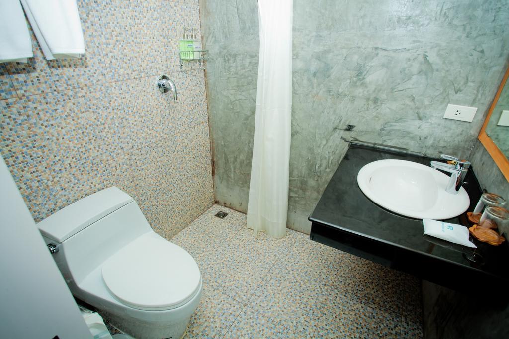 ホテル チャフォン ゲスト ハウス プーケット 部屋 写真
